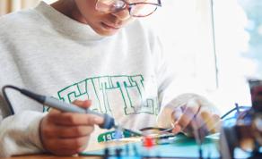 14-Year-Old Naya Ellis of New Orleans Turned Her Interest for Science Into a Life-Saving Idea: A Stroke-Detecting Watch Called WingItt